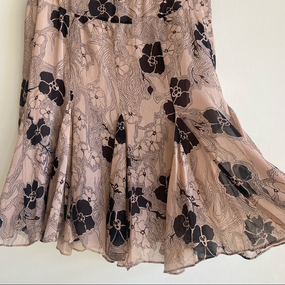 MARC JACOBS Size 2 Silk Skirt - Picture 2 of 11